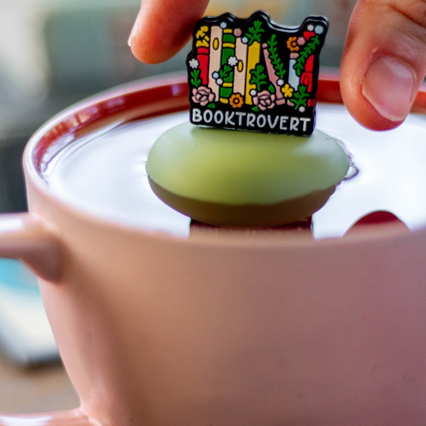 Floating Booktrovert Tea Infuser Infuser