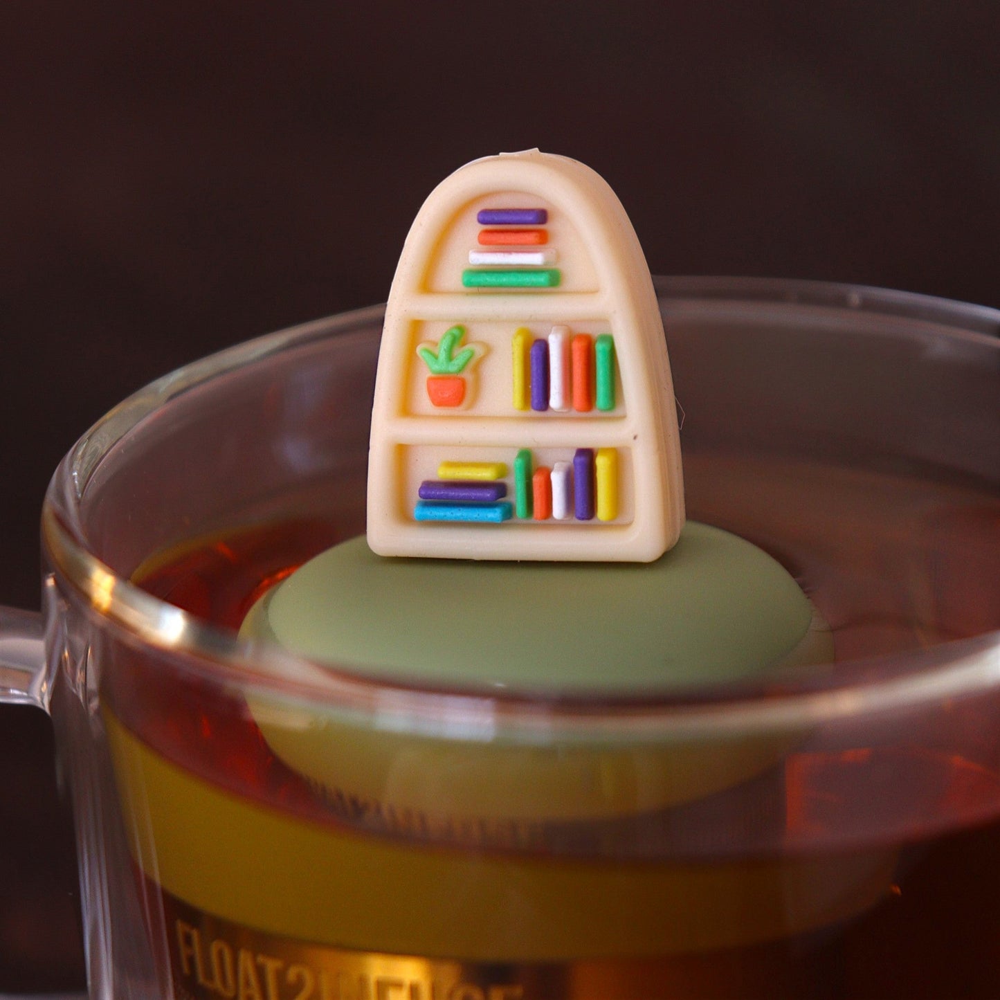 Floating Blonde Plant Bookshelf Tea Infuser